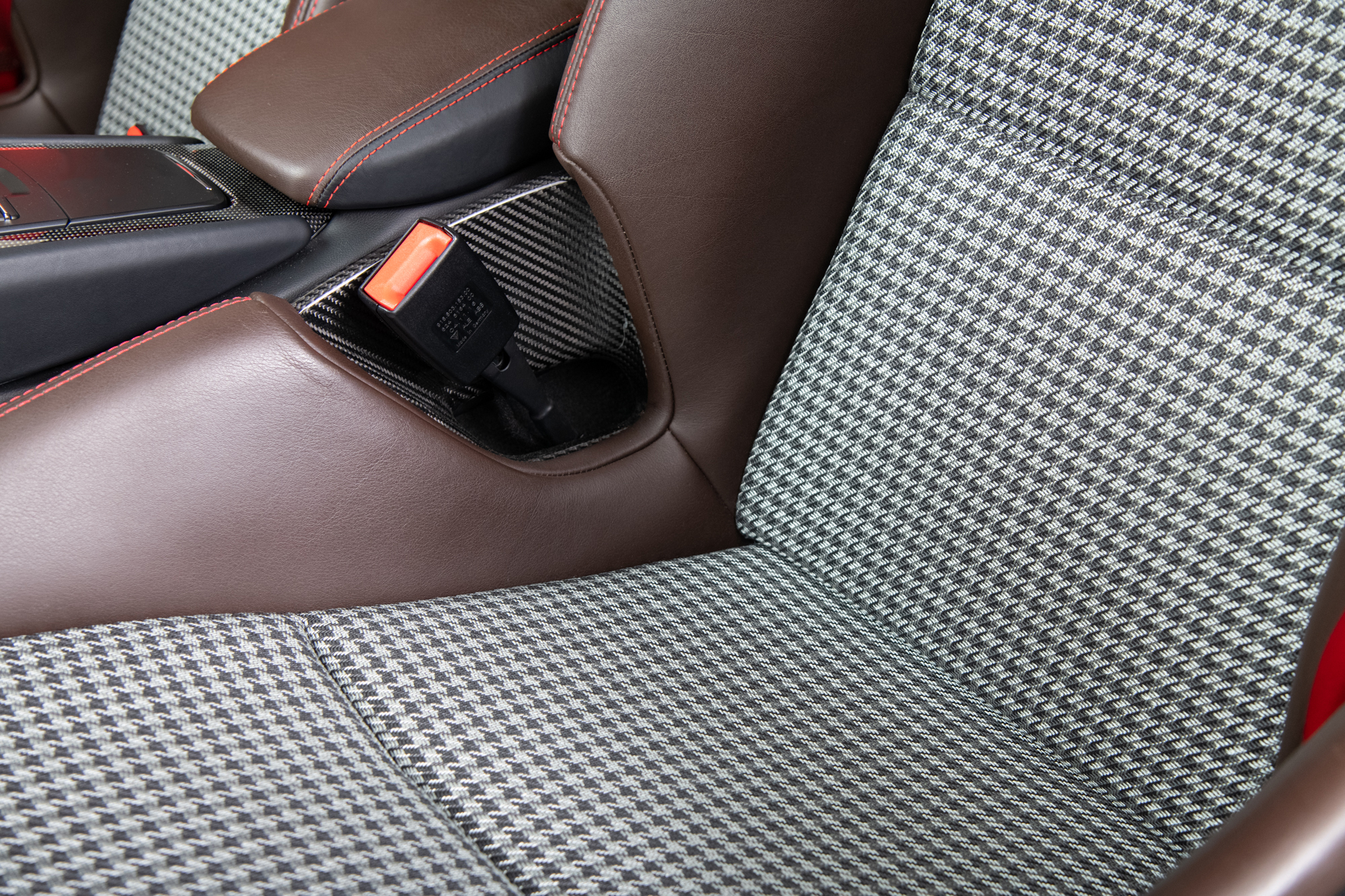 2016 Porsche 911R , WHITE, VIN WP0AF2A94GS195336, MILEAGE 874