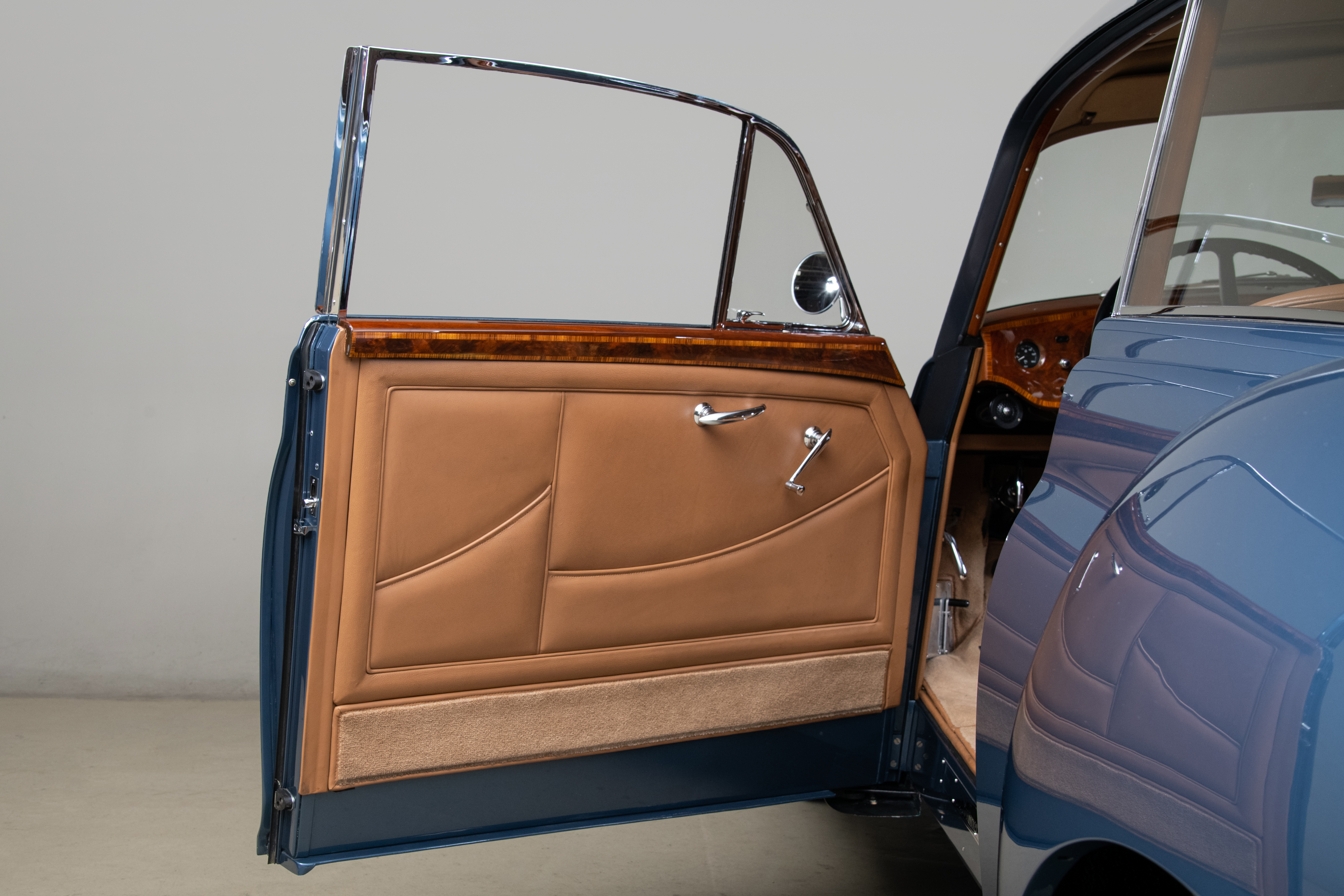 1954 Bentley R-type Continental Fastback 1954 Bentley R-type Continental Fastback , BLUE, VIN BC44LC, MILEAGE 8124