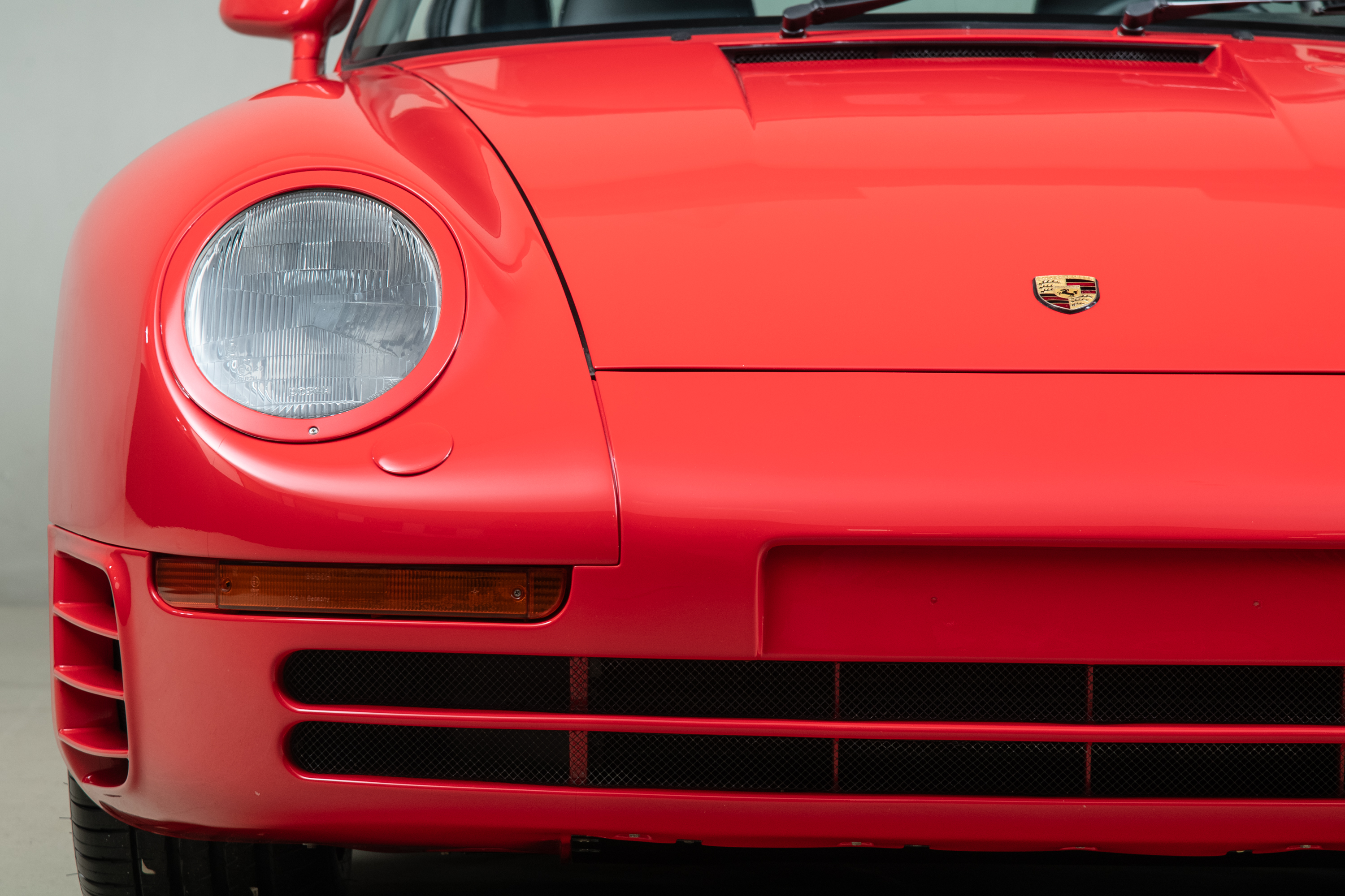 1988 Porsche 959 1988 Porsche 959 , GUARDS RED, VIN WP0ZZZ95ZJS900139, MILEAGE 8578