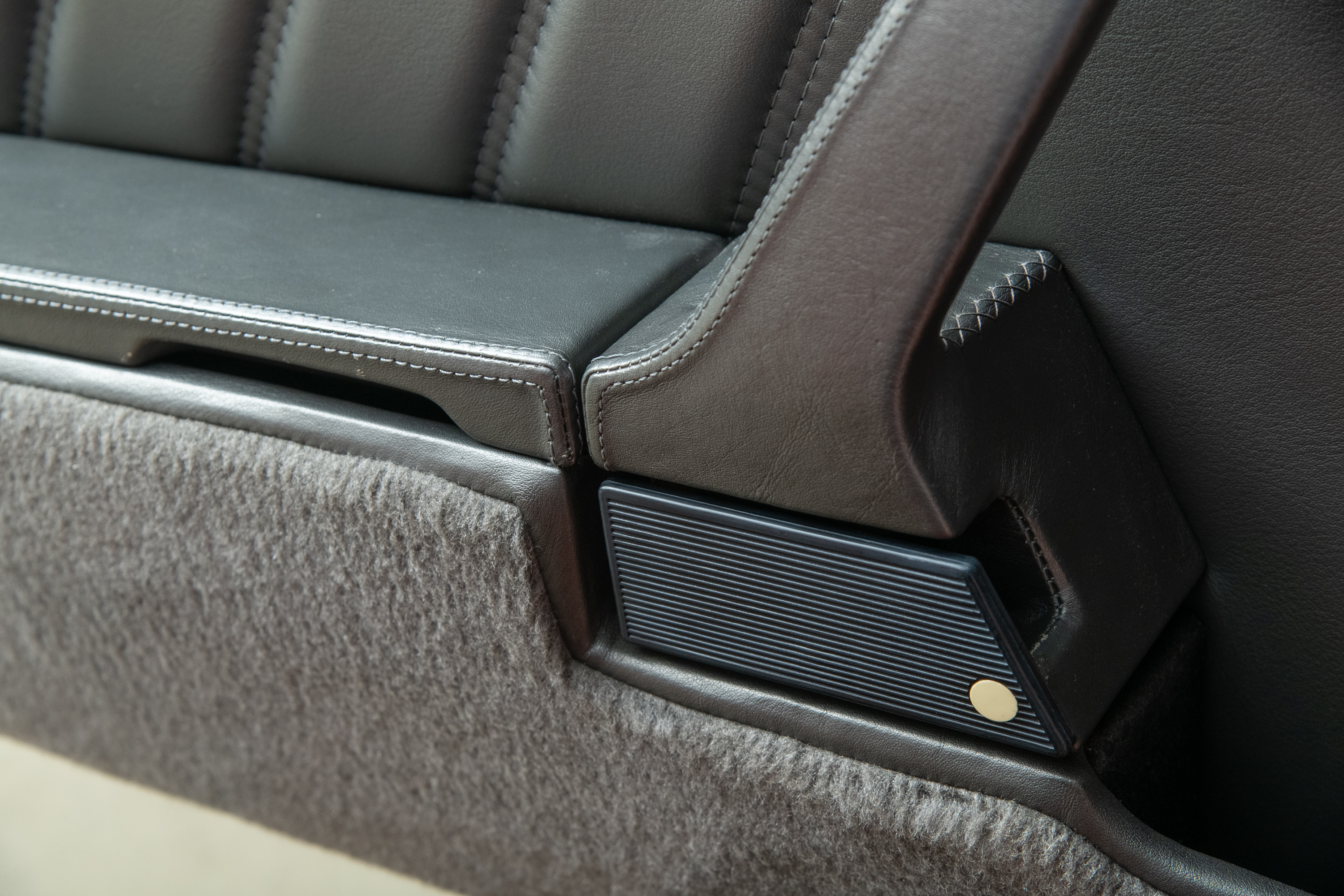 1988 Porsche 959 1988 Porsche 959 , GUARDS RED, VIN WP0ZZZ95ZJS900139, MILEAGE 8578