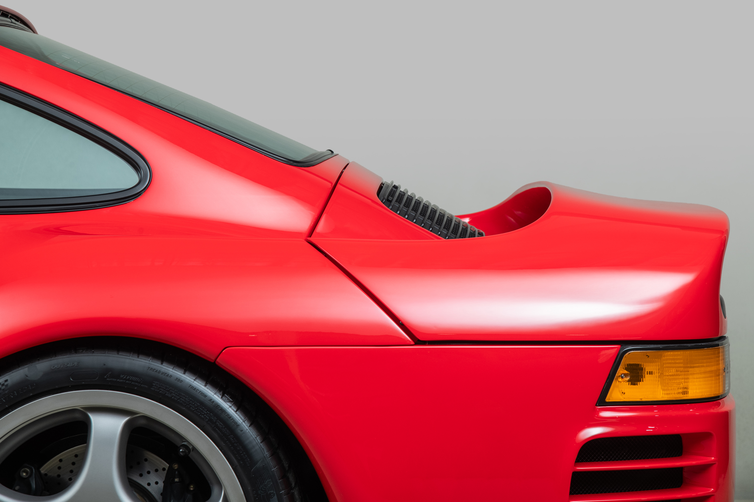 1988 Porsche 959 1988 Porsche 959 , GUARDS RED, VIN WP0ZZZ95ZJS900139, MILEAGE 8578