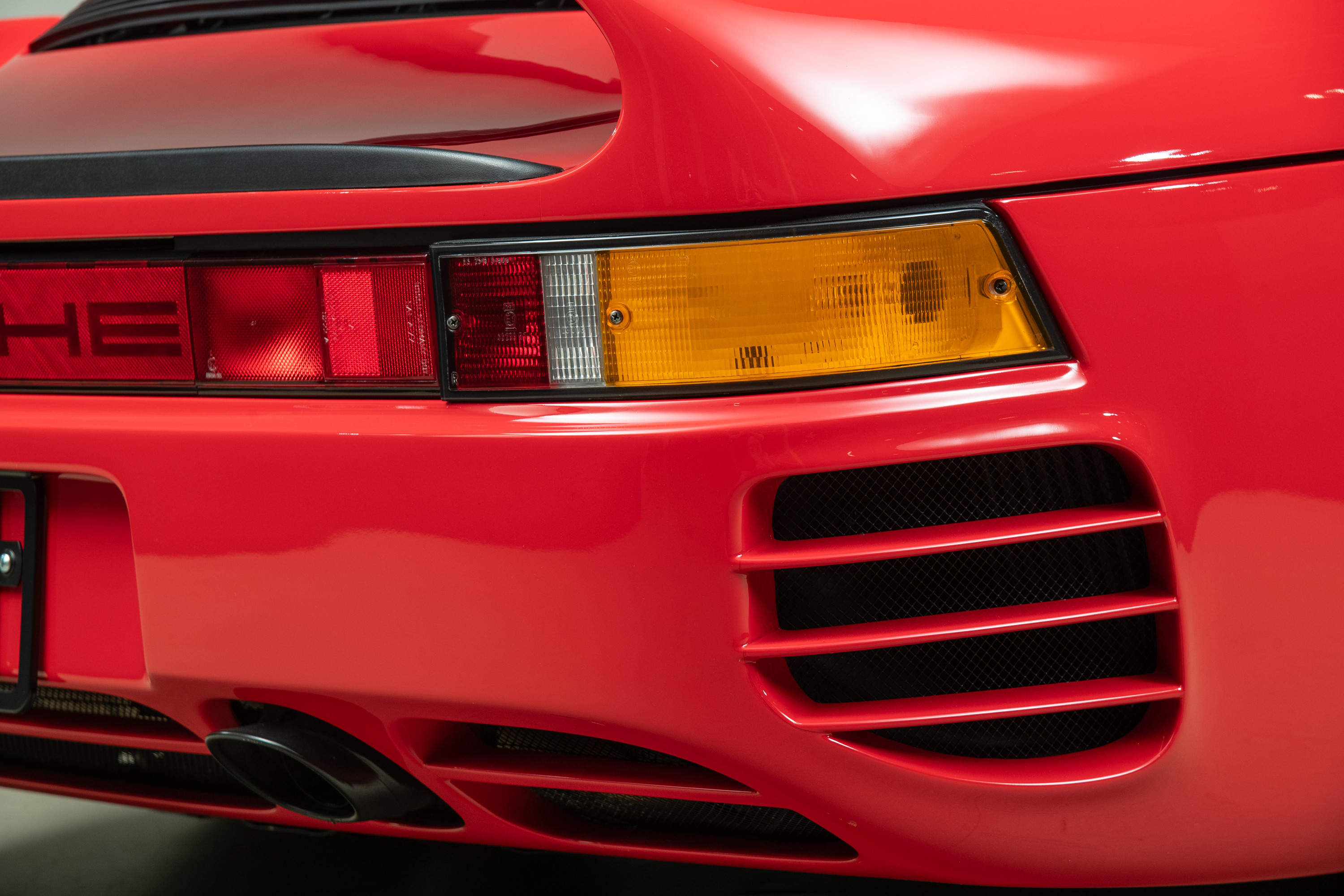 1988 Porsche 959 1988 Porsche 959 , GUARDS RED, VIN WP0ZZZ95ZJS900139, MILEAGE 8578
