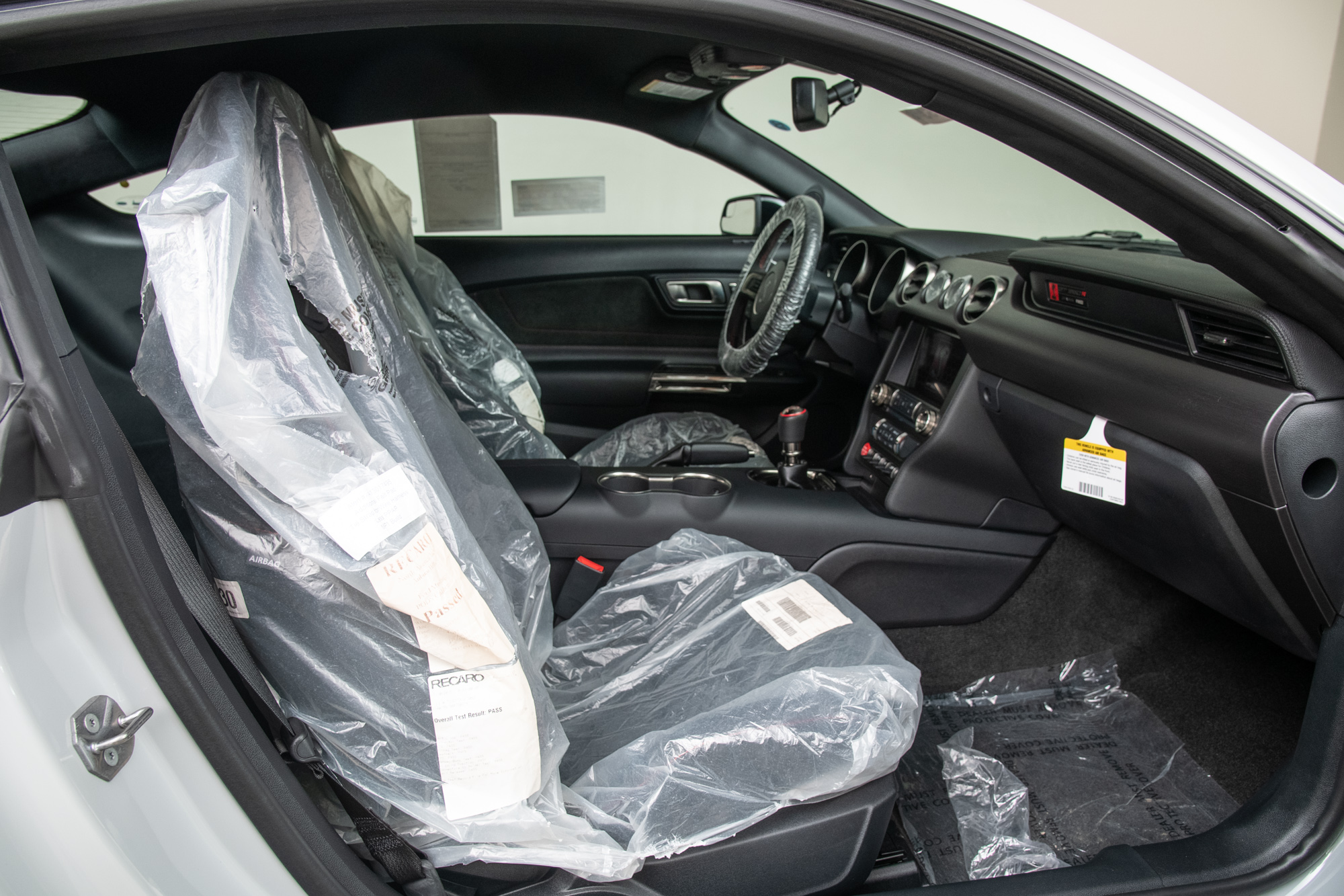 2015 Ford Mustang Shelby GT350R , AVALANCHE GREY, VIN 1FATP8JZ3F5520022, MILEAGE 473