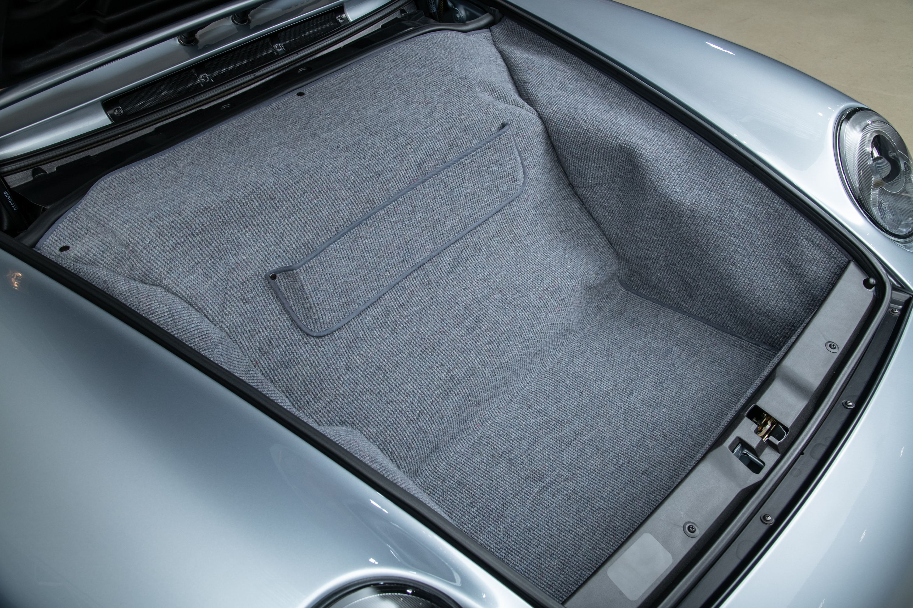 1996 Porsche 911 Turbo SC, POLAR SILVER METALLIC, VIN WP0AC2992TS375289, MILEAGE 15307