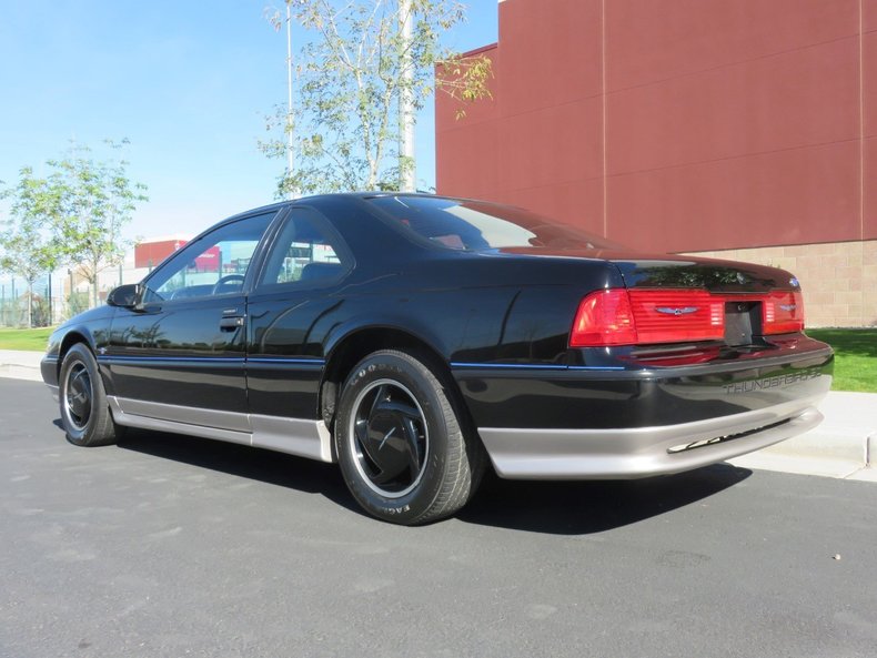 Ford thunderbird 1990