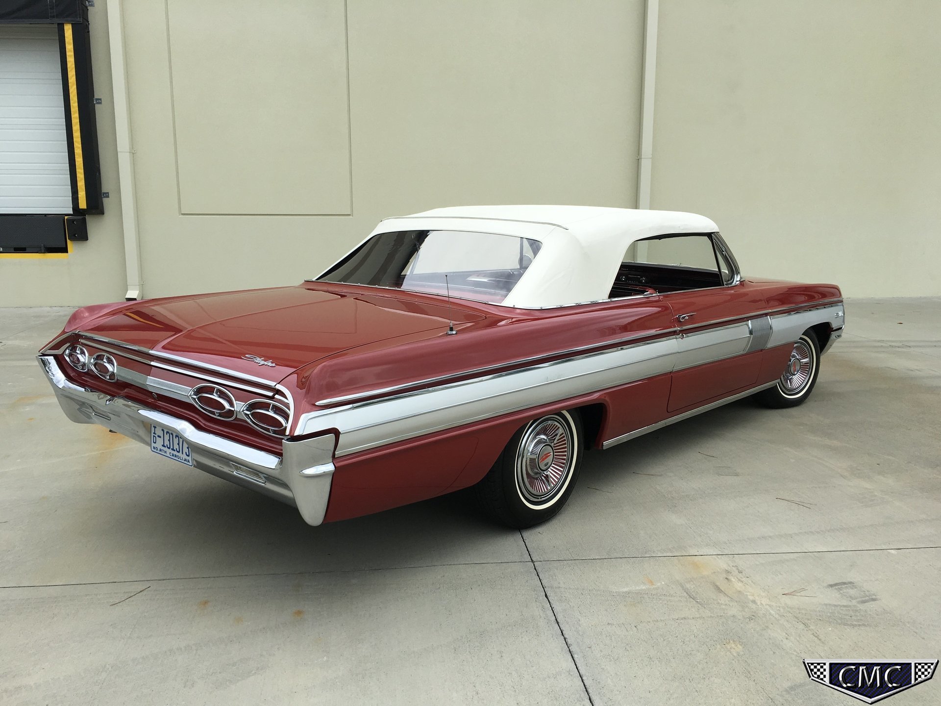 1962 Oldsmobile Starfire | Carolina Muscle Cars Inc.