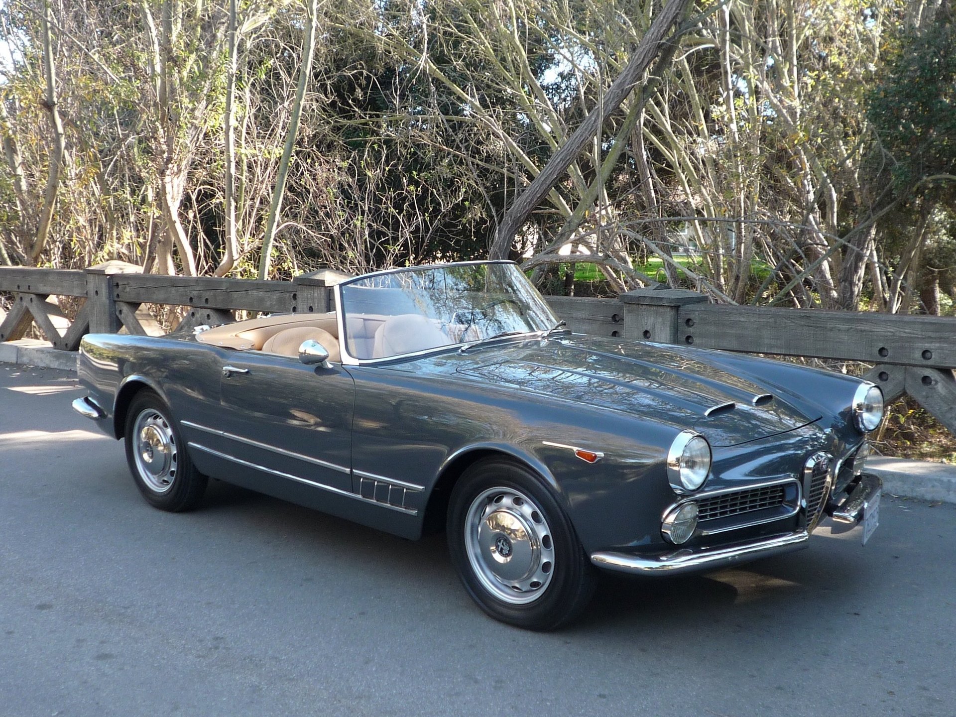 1962 Alfa Romeo 2000 Spider Http Www Charlescrail Com