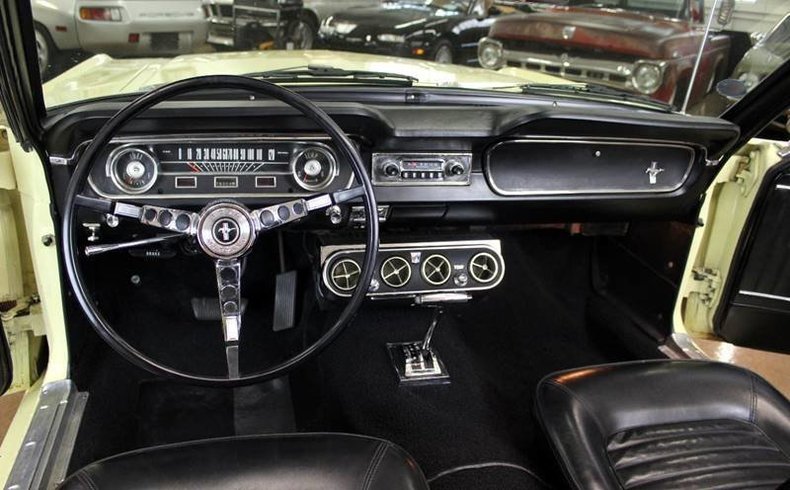 10955e23dd544 low res 1965 ford mustang
