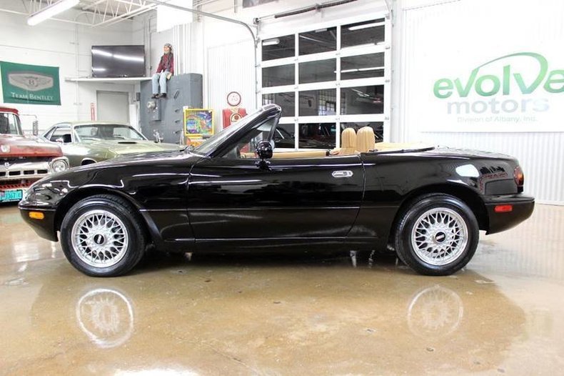 147555d1d762b low res 1992 mazda mx 5 miata