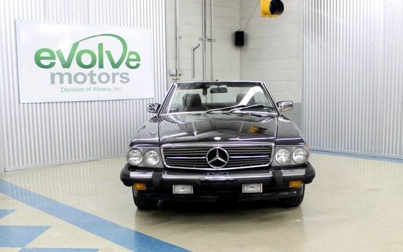 1484368fafd77 low res 1989 mercedes benz 560 class