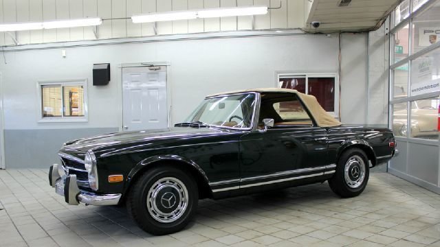 163216e344298 low res 1968 mercedes benz 280 class