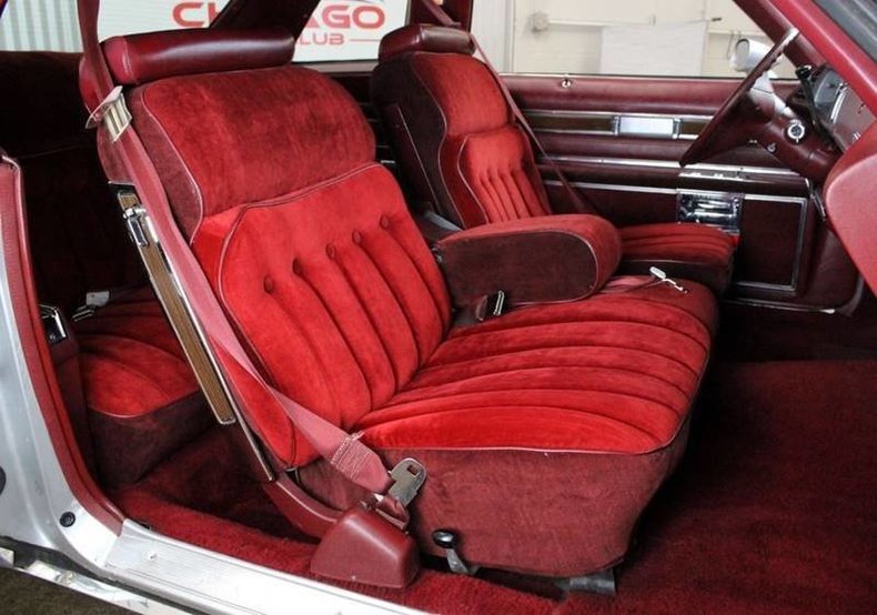 76211d9e51 low res 1975 buick riviera