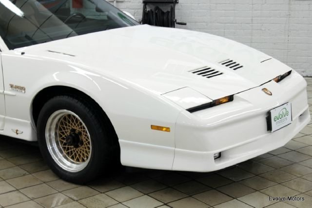 1937899638d44 low res 1989 pontiac firebird trans am gta 2dr hatchback