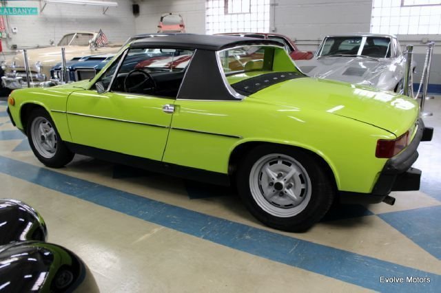 2092626453082 low res 1974 porsche 914