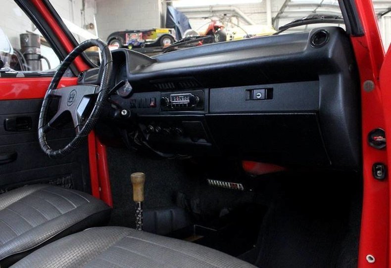 2243027e8a2b2 low res 1976 volkswagen beetle convertible