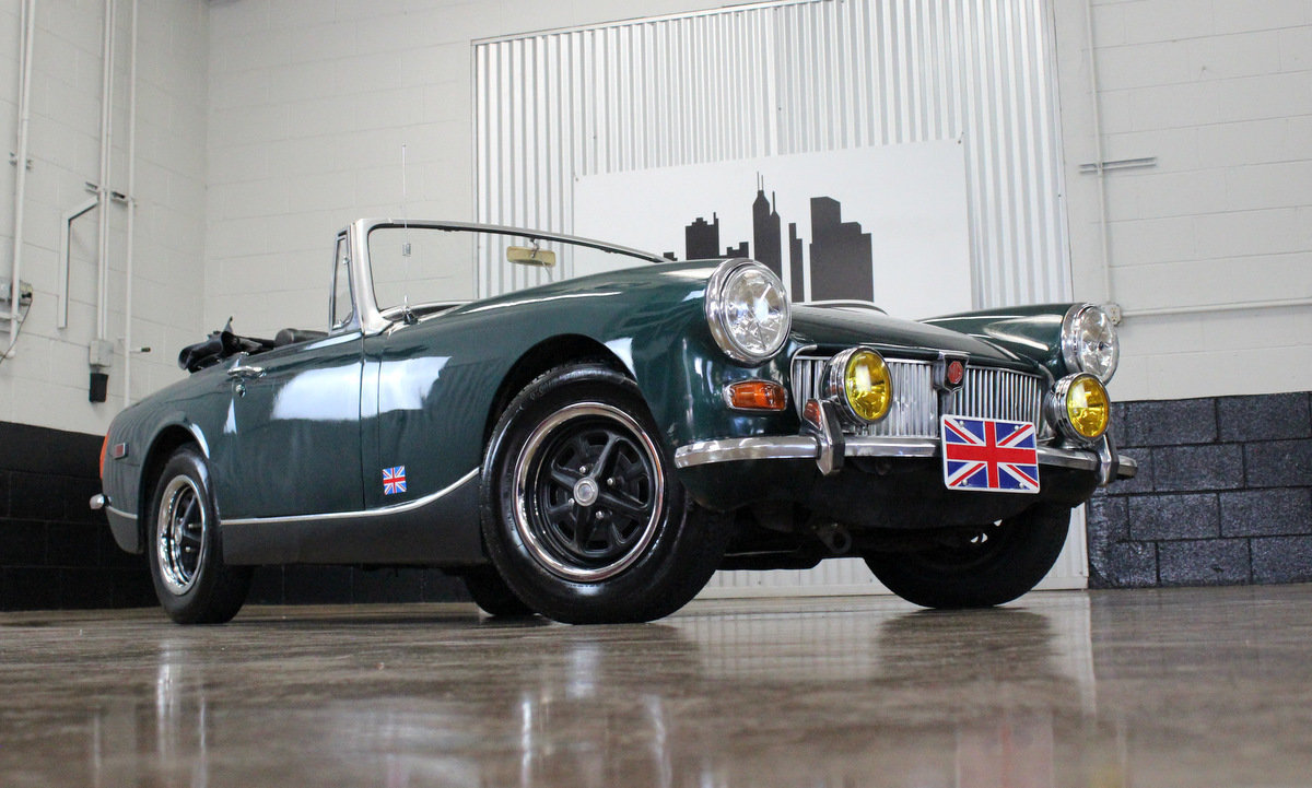 25744f4a82b66 hd 1967 mg midget