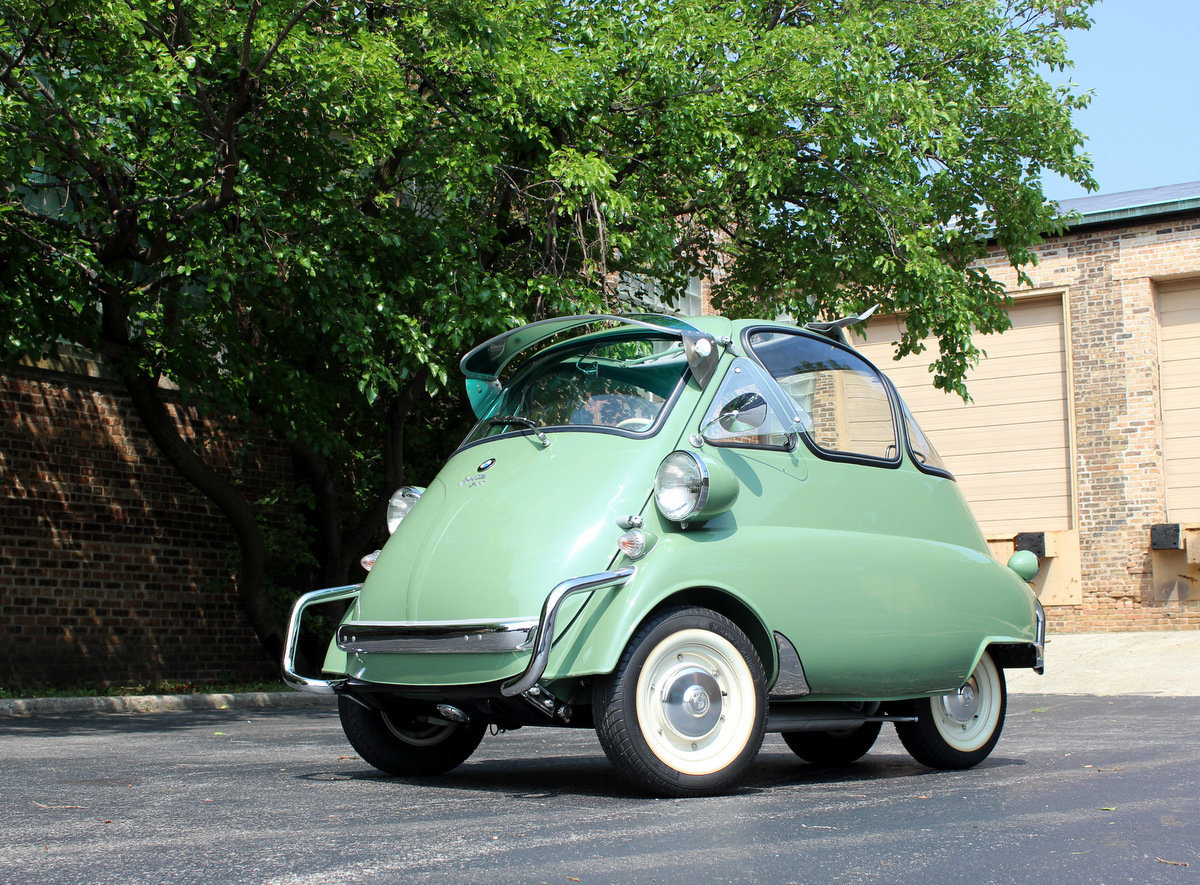 1956 bmw isetta 300 bubble window