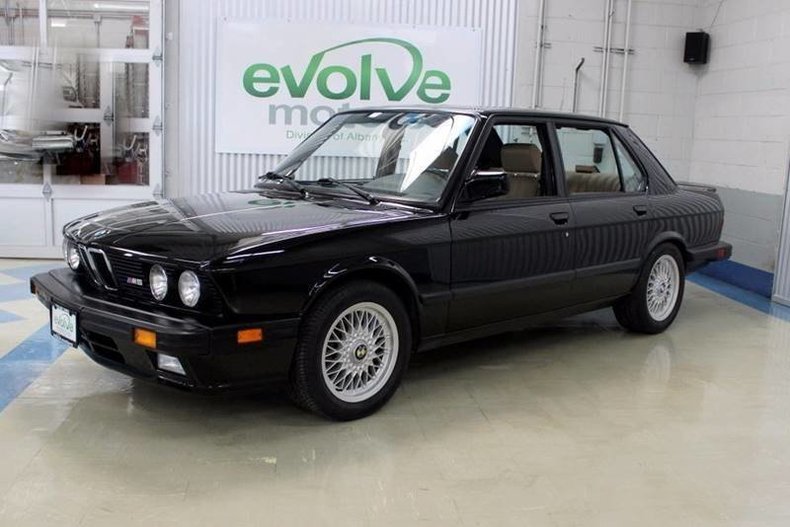 3534dfaeabb3 low res 1988 bmw m5 4dr sedan