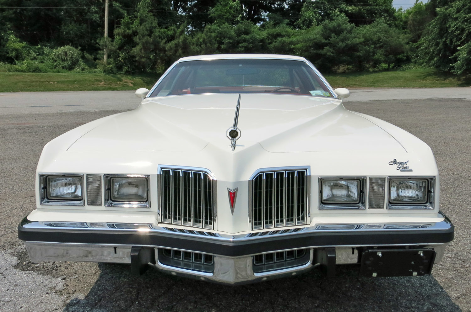 Pontiac grand prix 1977