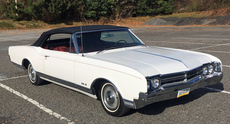 21865e4698281 low res 1966 oldsmobile delta 88