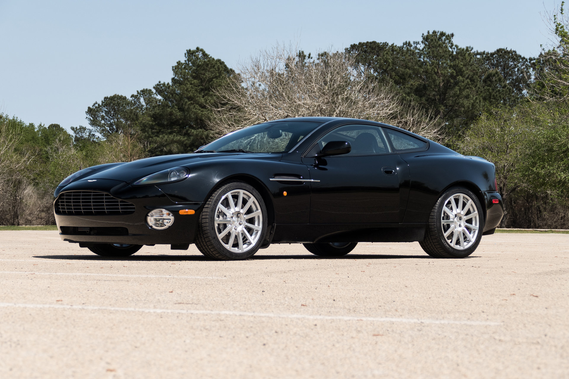 11959c77072aa hd 2005 aston martin vanquish s