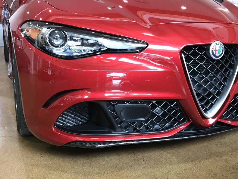 2017 Alfa Romeo Giulia Quadrifoglio