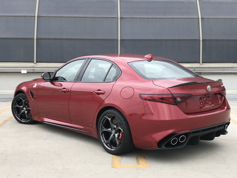 2017 Alfa Romeo Giulia Quadrifoglio