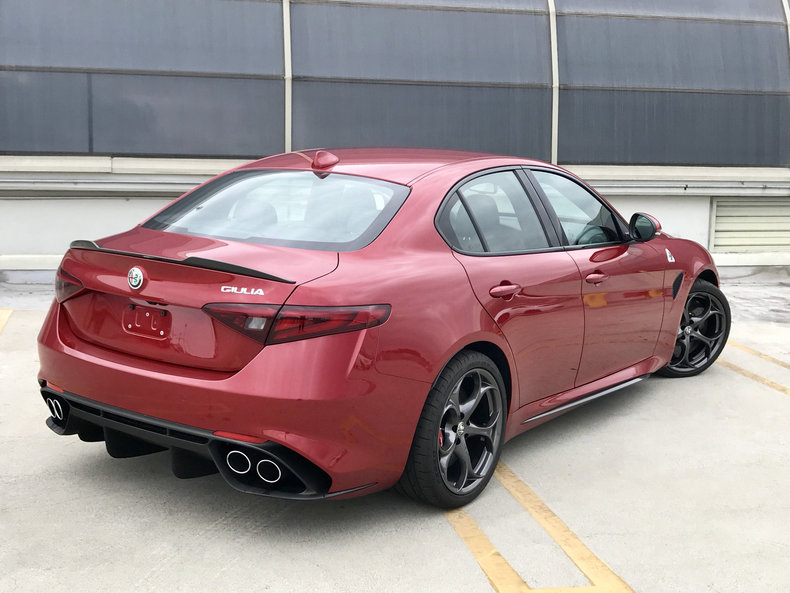 2017 Alfa Romeo Giulia Quadrifoglio