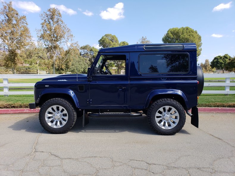 1990 Land Rover Defender