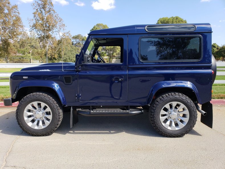 1990 Land Rover Defender