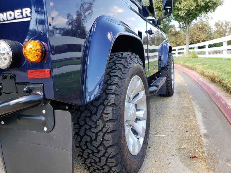 1990 Land Rover Defender