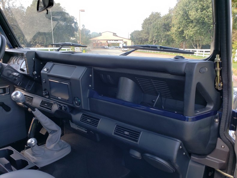 1990 Land Rover Defender