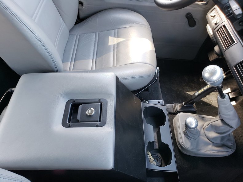 1990 Land Rover Defender