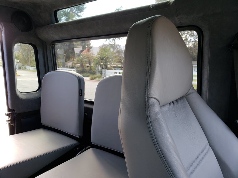 1990 Land Rover Defender
