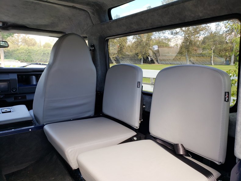 1990 Land Rover Defender