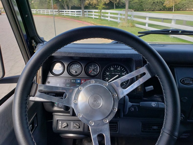 1990 Land Rover Defender