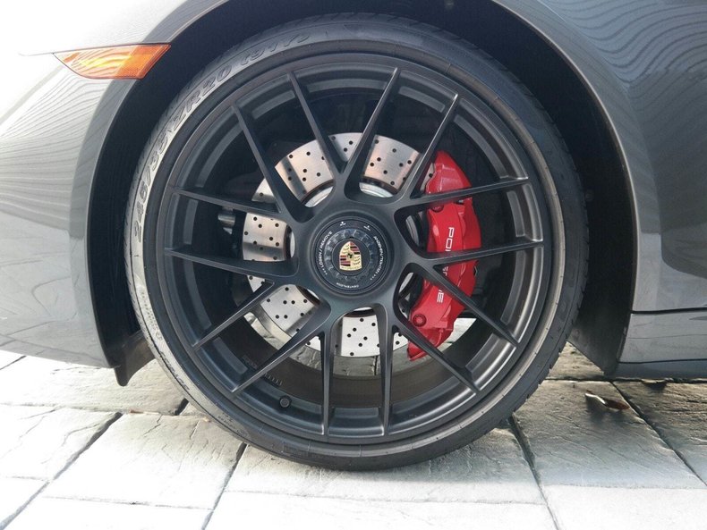 2017 Porsche 911
