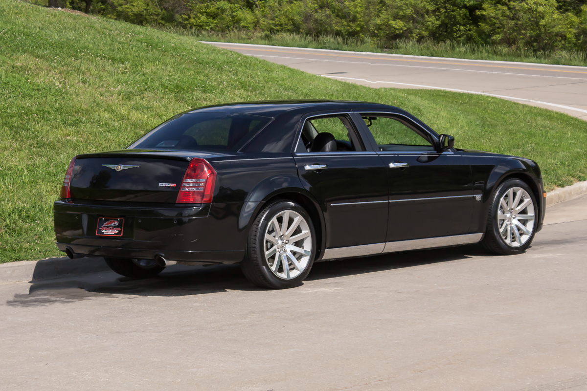 Chrysler 300c srt 8