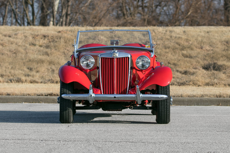 60958024c04d3 low res 1953 mg td