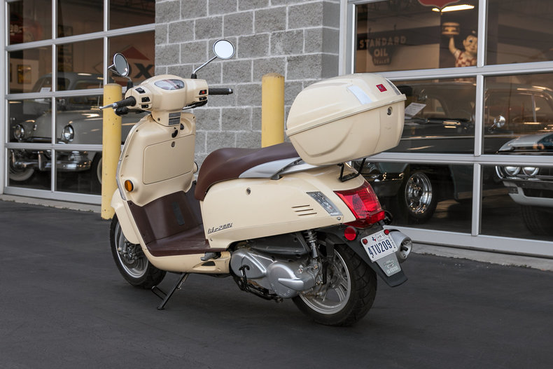 6139162370c7a low res 2012 kymco like 200i