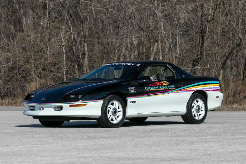62521203f4b15 low res 1993 chevrolet camaro pace car