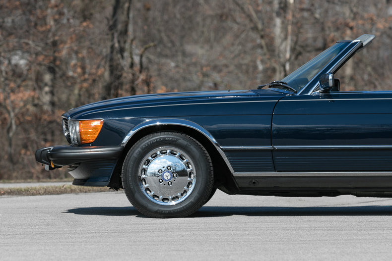 62017f7f5e886 low res 1988 mercedes benz 560sl