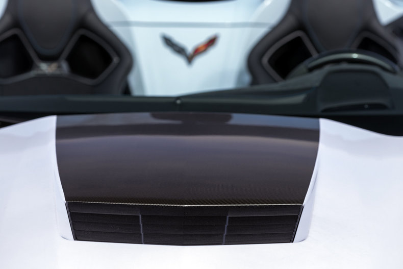 625845f4280d7 low res 2018 chevrolet corvette grand sport carbon 65