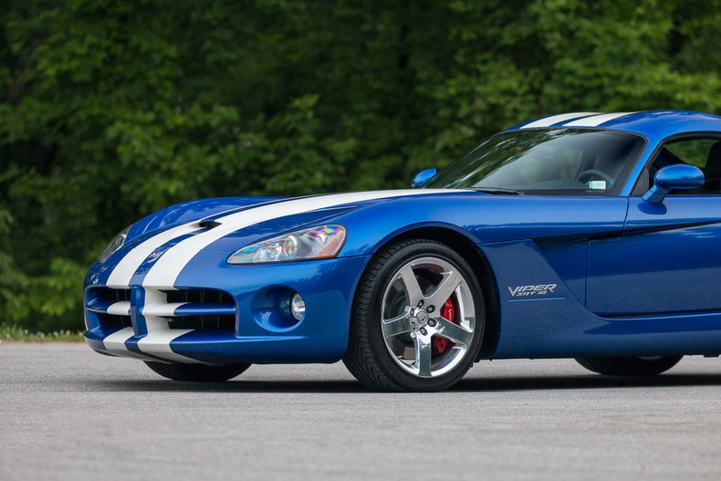 6273034e9ed090b2f low res 2006 dodge viper srt10