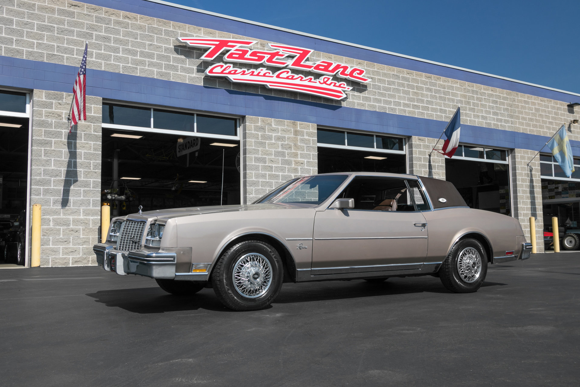 63715e760e620 hd 1983 buick riviera