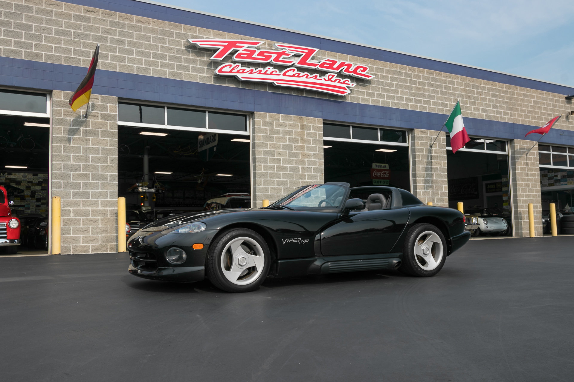 68142e8283862 hd 1993 dodge viper