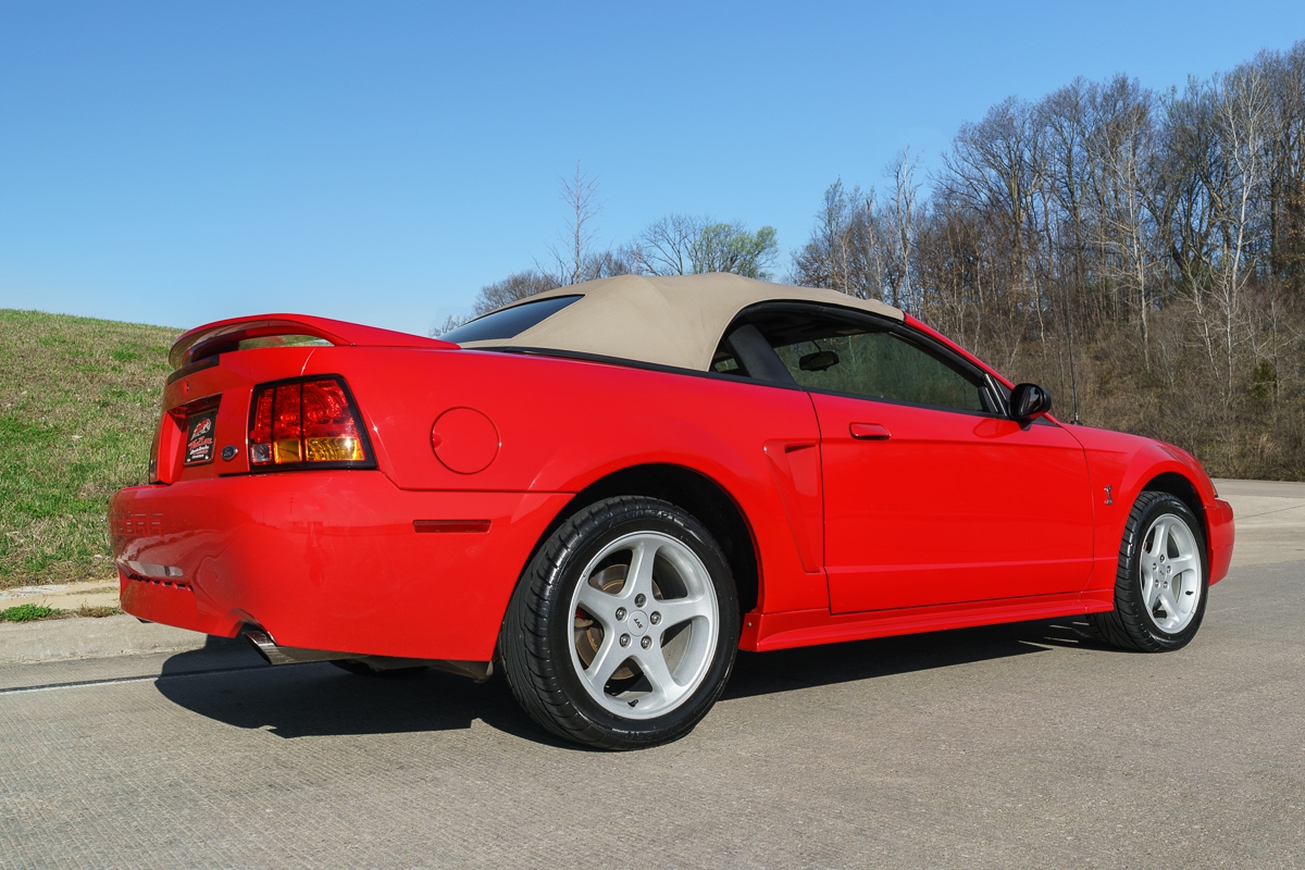 Ford mustang 1999