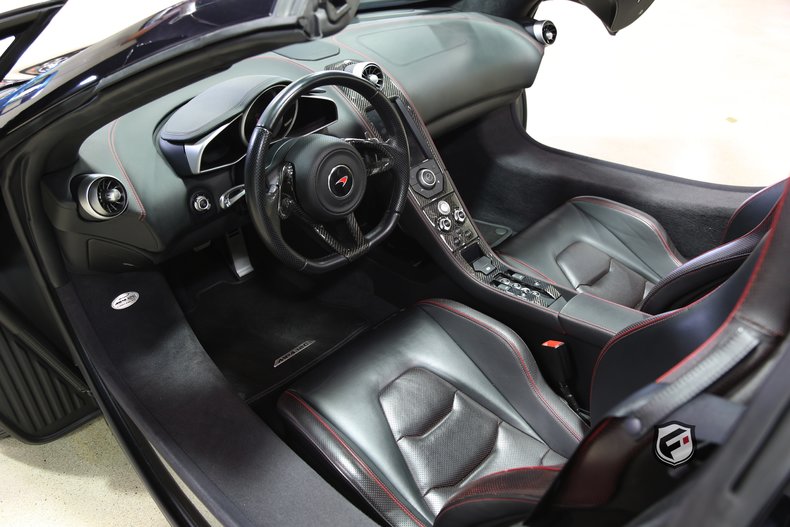 2013 McLaren MP4-12C