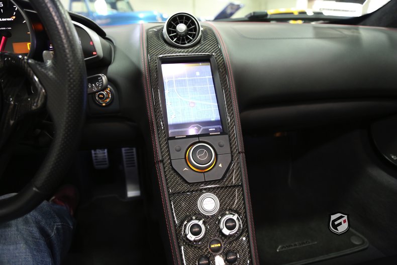 2013 McLaren MP4-12C