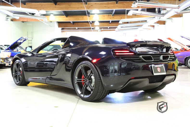 2013 McLaren MP4-12C